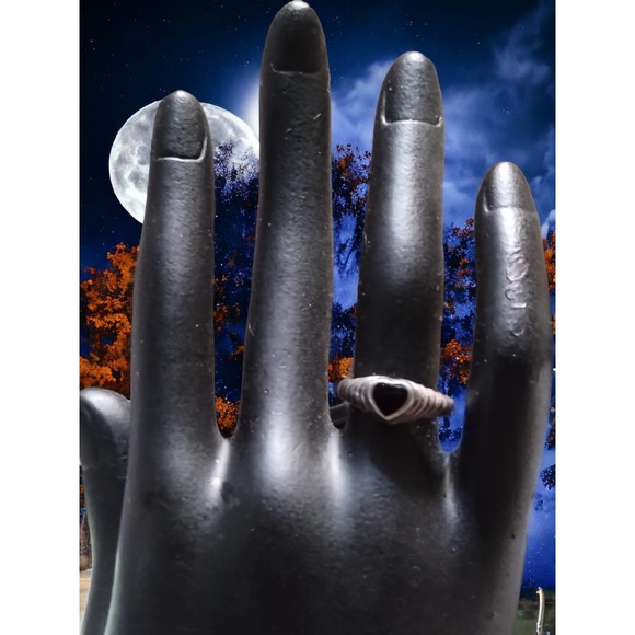 Sterling silver black onyx heart ring size 6.5 - Picture 1 of 1